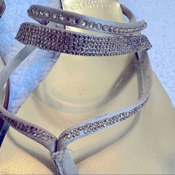 Vince Camuto Evora Rhinestone Strappy Slip On Sandals Gold Size 6.5M - Picture 5 of 8